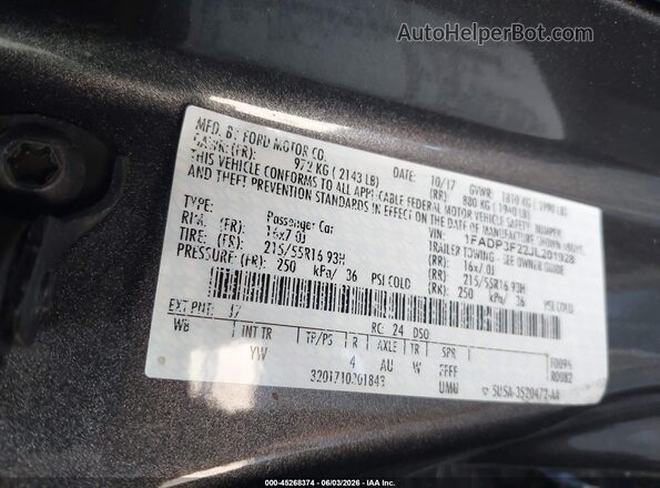 1FADP3F22JL201928 2018 FORD FOCUS Gray Vista del compartimento del motor