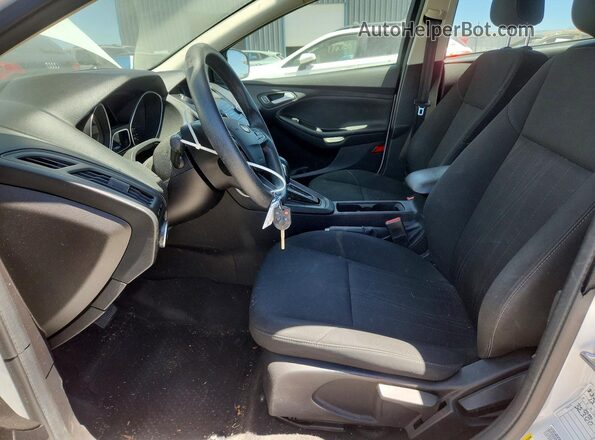1FADP3F22JL225226 2018 FORD FOCUS White 