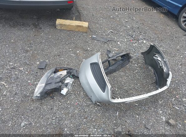1FADP3F22JL273146 2018 FORD FOCUS Silver წინა პანელის ხედი