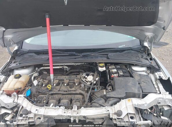 1FADP3F22JL273146 2018 FORD FOCUS Silver უკანა ხედი