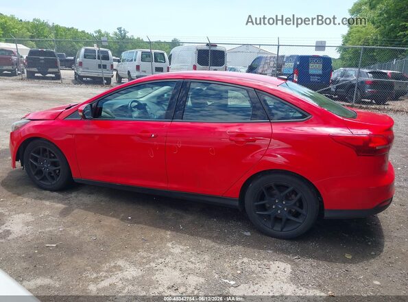 1FADP3F23GL219802 2016 FORD FOCUS Red Widok wnętrza z tyłu