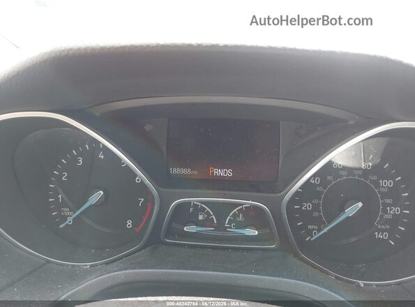 1FADP3F23GL219802 2016 FORD FOCUS Red Widok tylnych siedzeń