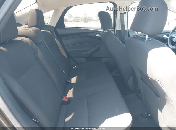 1FADP3F23GL250113 2016 FORD FOCUS Gray VIN կոդի պիտակի տեսք