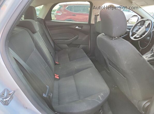 1FADP3F23GL363477 2016 FORD FOCUS White Հետևի նստատեղերի տեսք