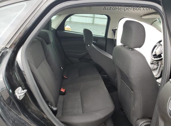 1FADP3F23GL377833 2016 FORD FOCUS Black Հետևի նստատեղերի տեսք