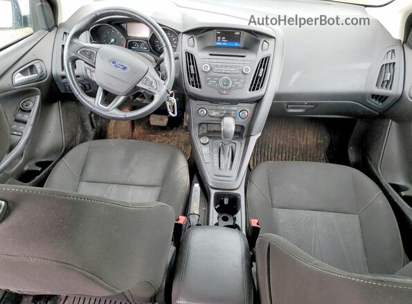 1FADP3F23HL261114 2017 FORD FOCUS White წინა პანელის ხედი
