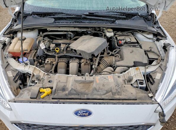 1FADP3F23HL261114 2017 FORD FOCUS White უკანა სალონის ხედი