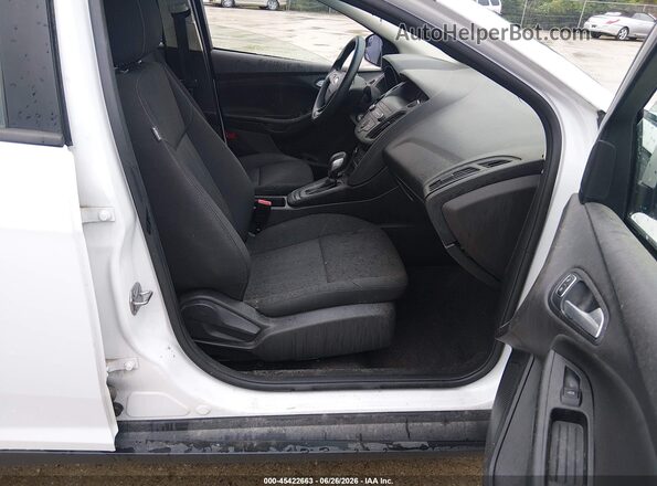 1FADP3F23JL212548 2018 FORD FOCUS White Вид салону спереду