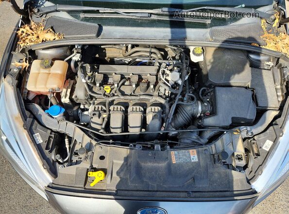 1FADP3F23JL233996 2018 FORD FOCUS Gray Вид задньої частини салону