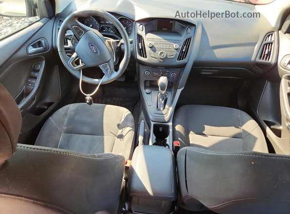 1FADP3F23JL233996 2018 FORD FOCUS Gray Вид панелі приладів