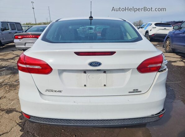 1FADP3F24GL305555 2016 FORD FOCUS White Вид ззаду