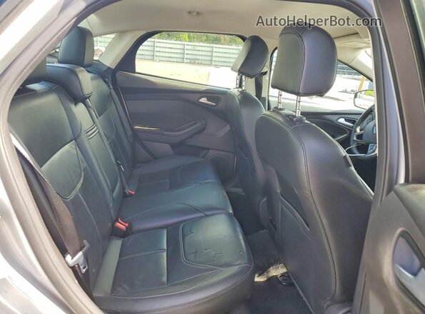1FADP3F24GL332240 2016 FORD FOCUS Silver 
