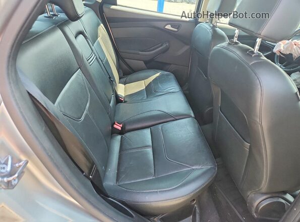 1FADP3F24GL339754 2016 FORD FOCUS Silver 