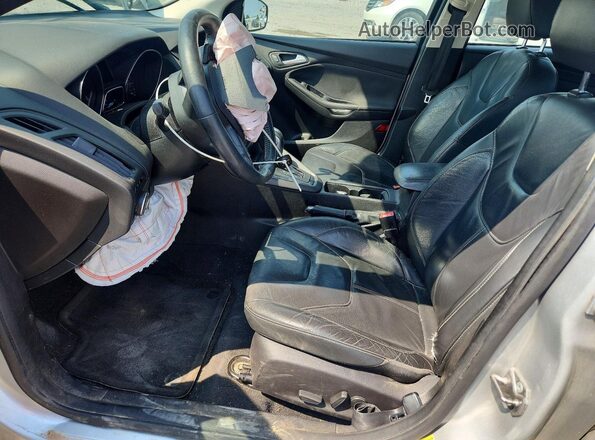 1FADP3F24GL339754 2016 FORD FOCUS Silver 
