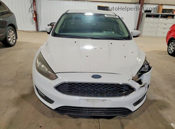 1FADP3F24GL391854 2016 FORD FOCUS White Front view