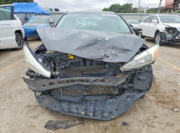 1FADP3F24HL300681 2017 FORD FOCUS Gray Вид спереду