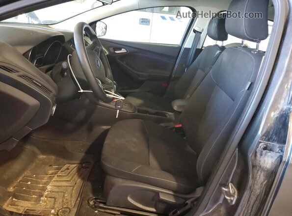 1FADP3F24JL269809 2018 FORD FOCUS Gray Front interior view