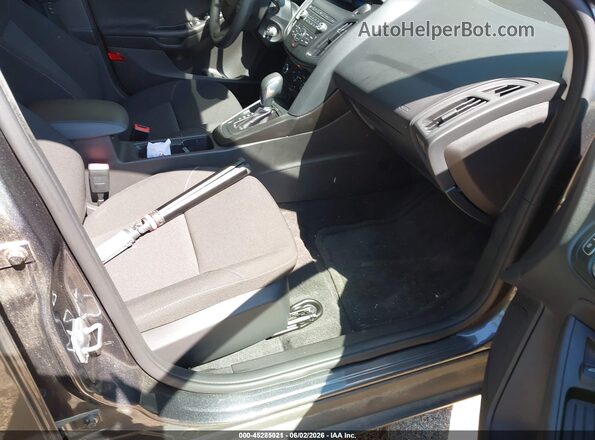 1FADP3F24JL328440 2018 FORD FOCUS Gray 