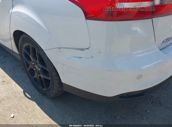 1FADP3F25GL224340 2016 FORD FOCUS Белый Вид задней части салона