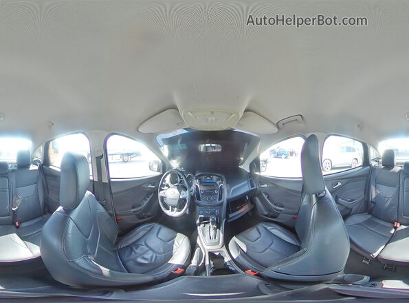 1FADP3F25GL241932 2016 FORD FOCUS Серебряный 