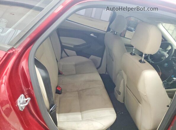 1FADP3F25GL389367 2016 FORD FOCUS Burgundy Вид задніх сидінь