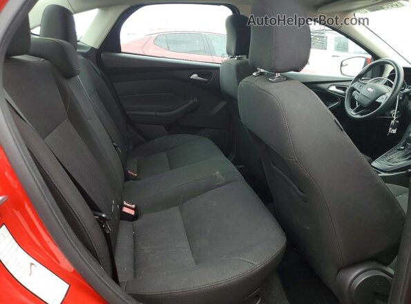 1FADP3F26GL205845 2016 FORD FOCUS Red Вид задніх сидінь