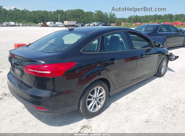 1FADP3F26HL262211 2017 FORD FOCUS Black Tył prawy