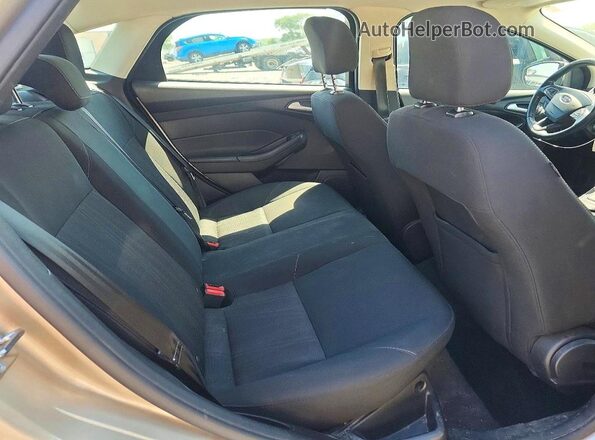 1FADP3F26HL302559 2017 FORD FOCUS Beige Vista de los asientos traseros