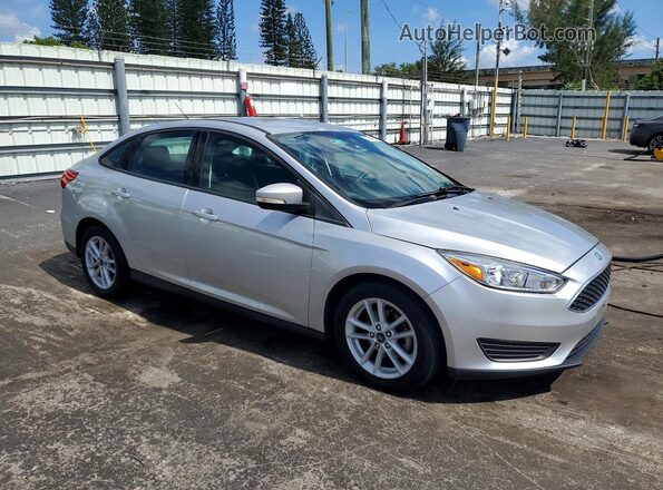 1FADP3F26HL337845 2017 FORD FOCUS Silver Delantero derecho