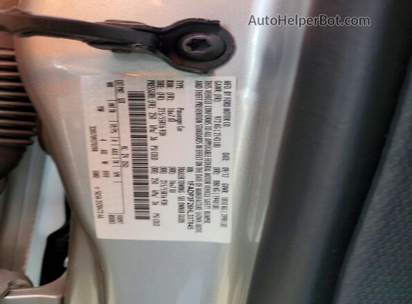 1FADP3F26HL337845 2017 FORD FOCUS Silver Vista del compartimento del motor