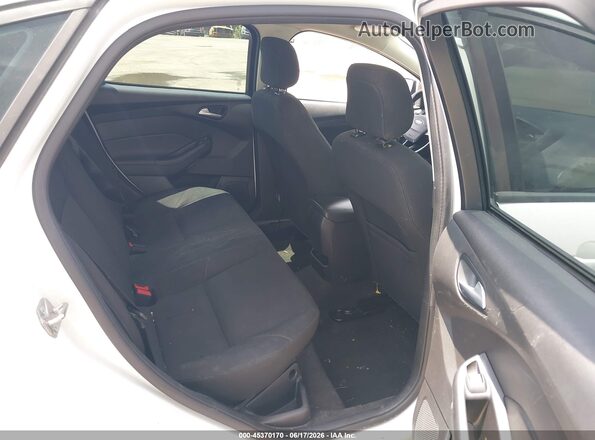 1FADP3F26JL226475 2018 FORD FOCUS Белый Вид наклейки с VIN-кодом