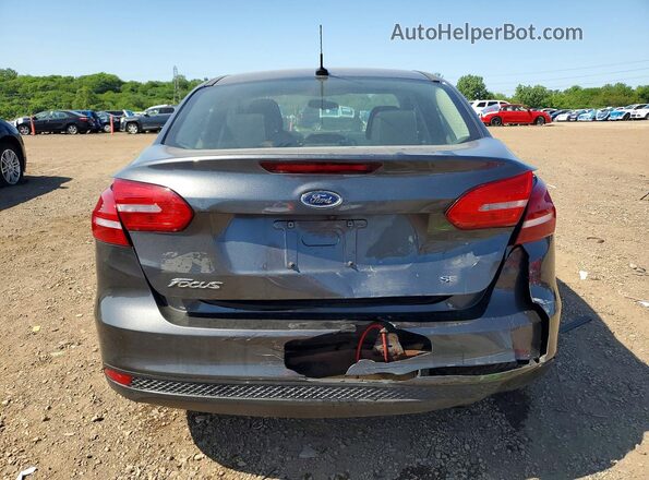 1FADP3F26JL227822 2018 FORD FOCUS Gray Вид ззаду