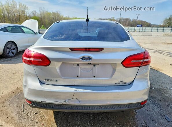 1FADP3F27GL216918 2016 FORD FOCUS Silver Հետևի տեսք
