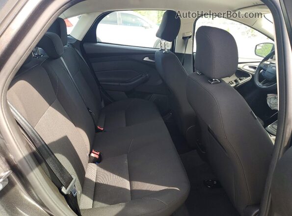 1FADP3F27GL265908 2016 FORD FOCUS Gray Вид задніх сидінь
