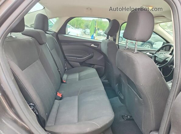 1FADP3F27HL245143 2017 FORD FOCUS Серый Вид задних сидений
