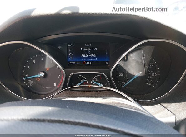 1FADP3F27HL263304 2017 FORD FOCUS Red Հետևի նստատեղերի տեսք