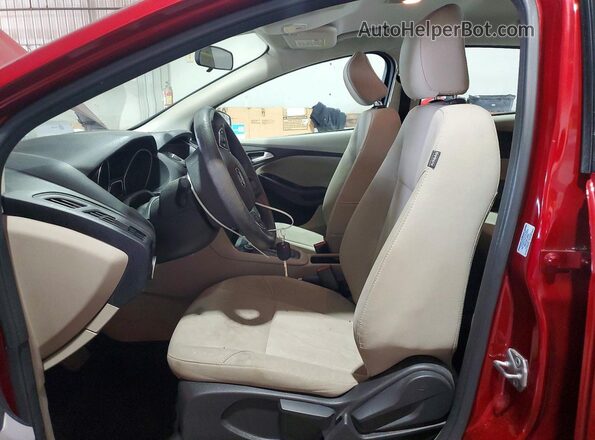 1FADP3F27HL281141 2017 FORD FOCUS Red Widok wnętrza z przodu