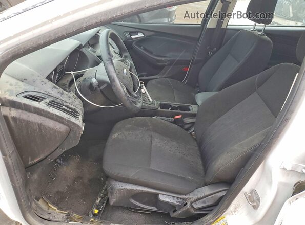 1FADP3F27HL300674 2017 FORD FOCUS Белый Вид салона спереди