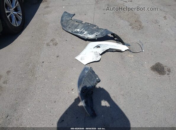 1FADP3F27HL322447 2017 FORD FOCUS Белый Вид панели приборов