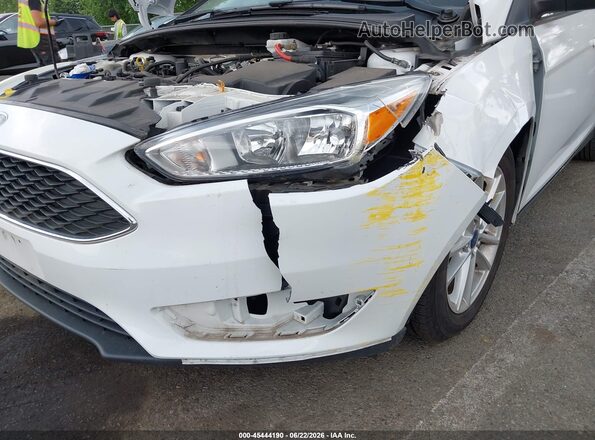 1FADP3F27JL272249 2018 FORD FOCUS White Դիմացի տեսք