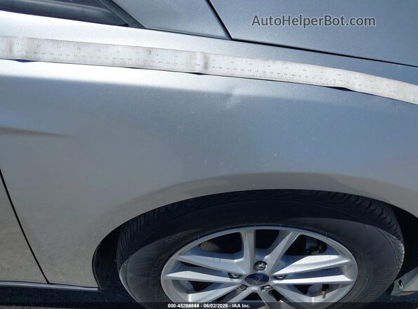 1FADP3F27JL317156 2018 FORD FOCUS Silver 