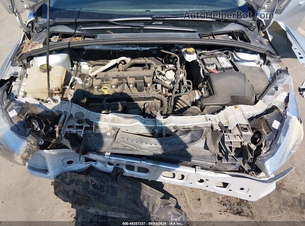 1FADP3F27JL330540 2018 FORD FOCUS Silver Rear view