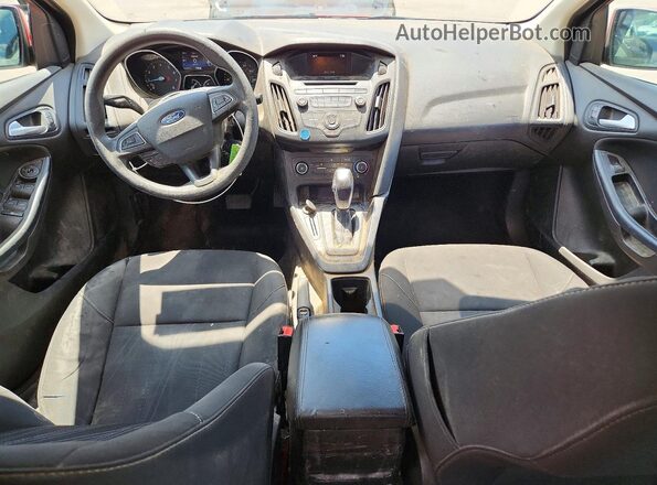 1FADP3F28GL279803 2016 FORD FOCUS Red Вид панелі приладів