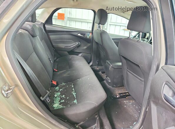 1FADP3F28GL341071 2016 FORD FOCUS Cream Вид задніх сидінь