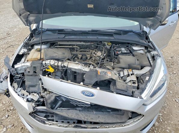 1FADP3F28GL398211 2016 FORD FOCUS Silver Rear interior view