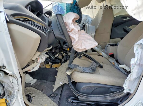 1FADP3F28HL253784 2017 FORD FOCUS White Front interior view