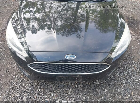 1FADP3F28HL266549 2017 FORD FOCUS Black Widok z przodu