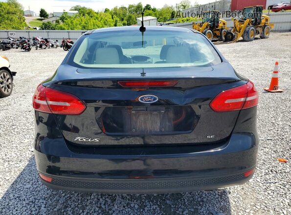 1FADP3F28HL318181 2017 FORD FOCUS Black Вид ззаду