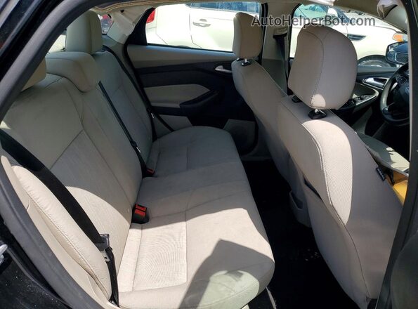 1FADP3F28HL318181 2017 FORD FOCUS Black Вид задніх сидінь