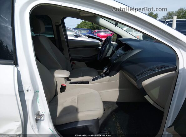 1FADP3F28JL287889 2018 FORD FOCUS White Widok wnętrza z przodu